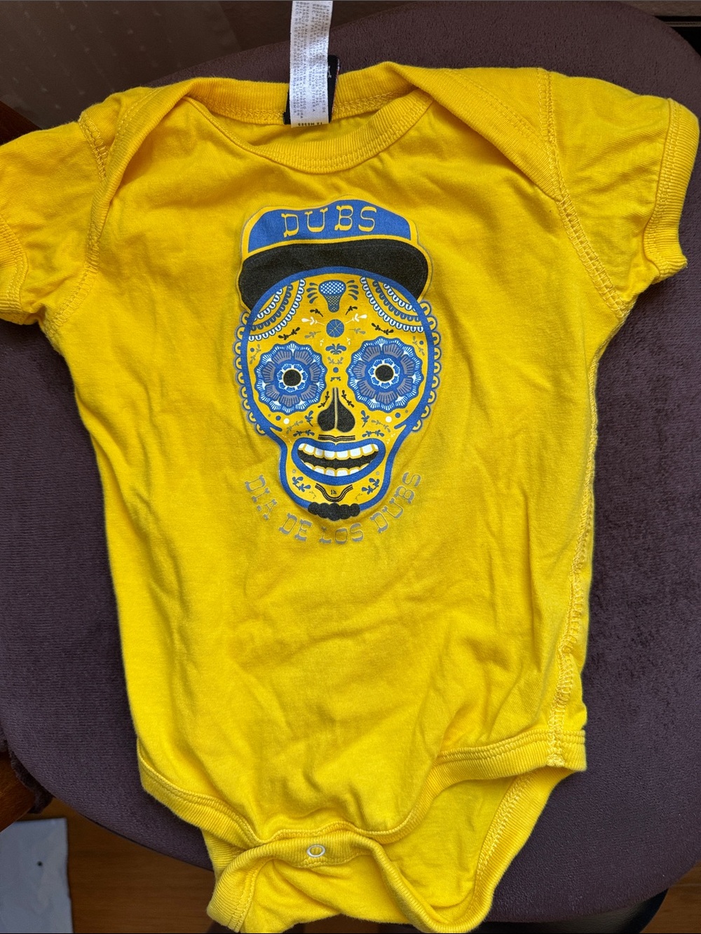 Día de los Todos 12M Dubs onesie